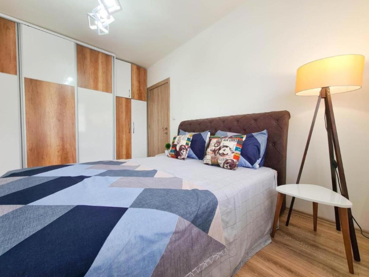 Rooftop Apartment At Mainsquare Скопье Экстерьер фото