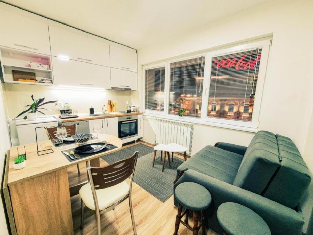 Rooftop Apartment At Mainsquare Скопье Экстерьер фото