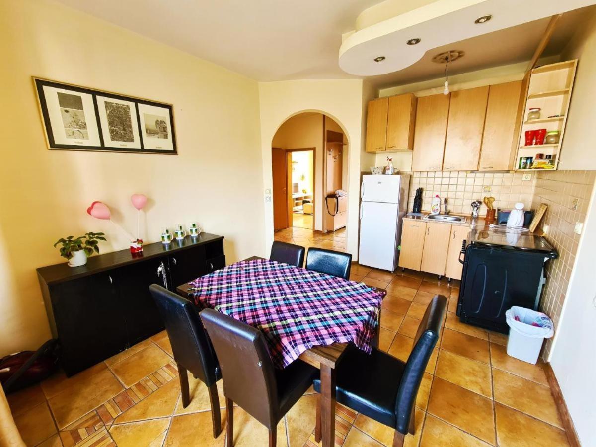 Rooftop Apartment At Mainsquare Скопье Экстерьер фото