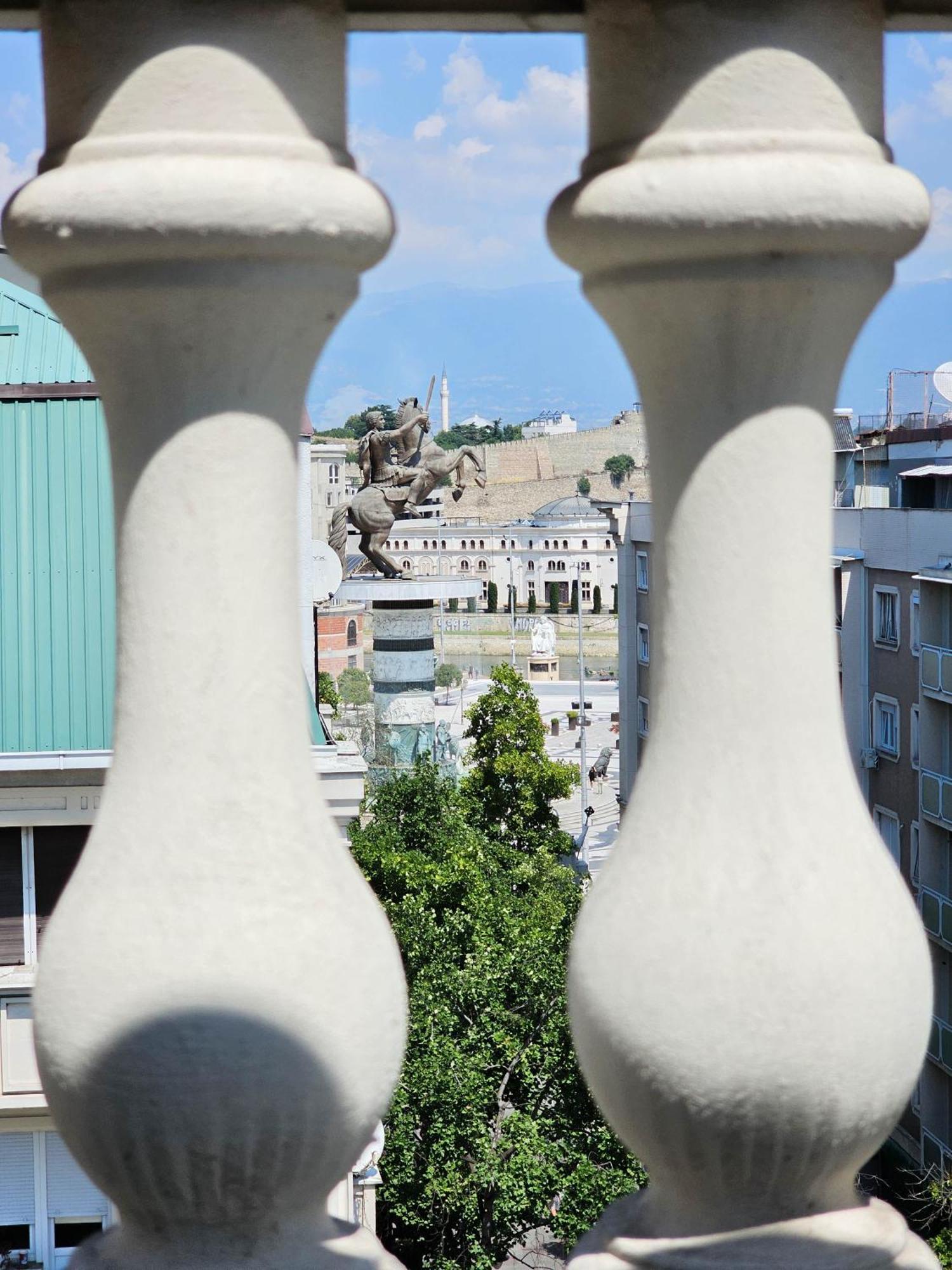 Rooftop Apartment At Mainsquare Скопье Экстерьер фото